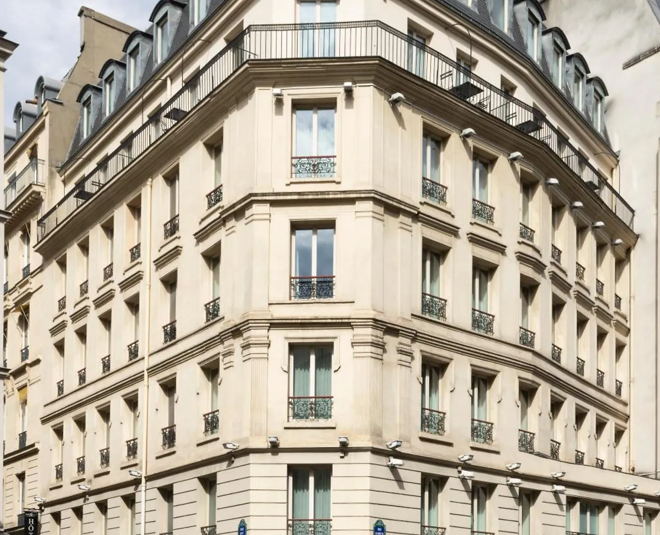 Park Lane Hotel 4*