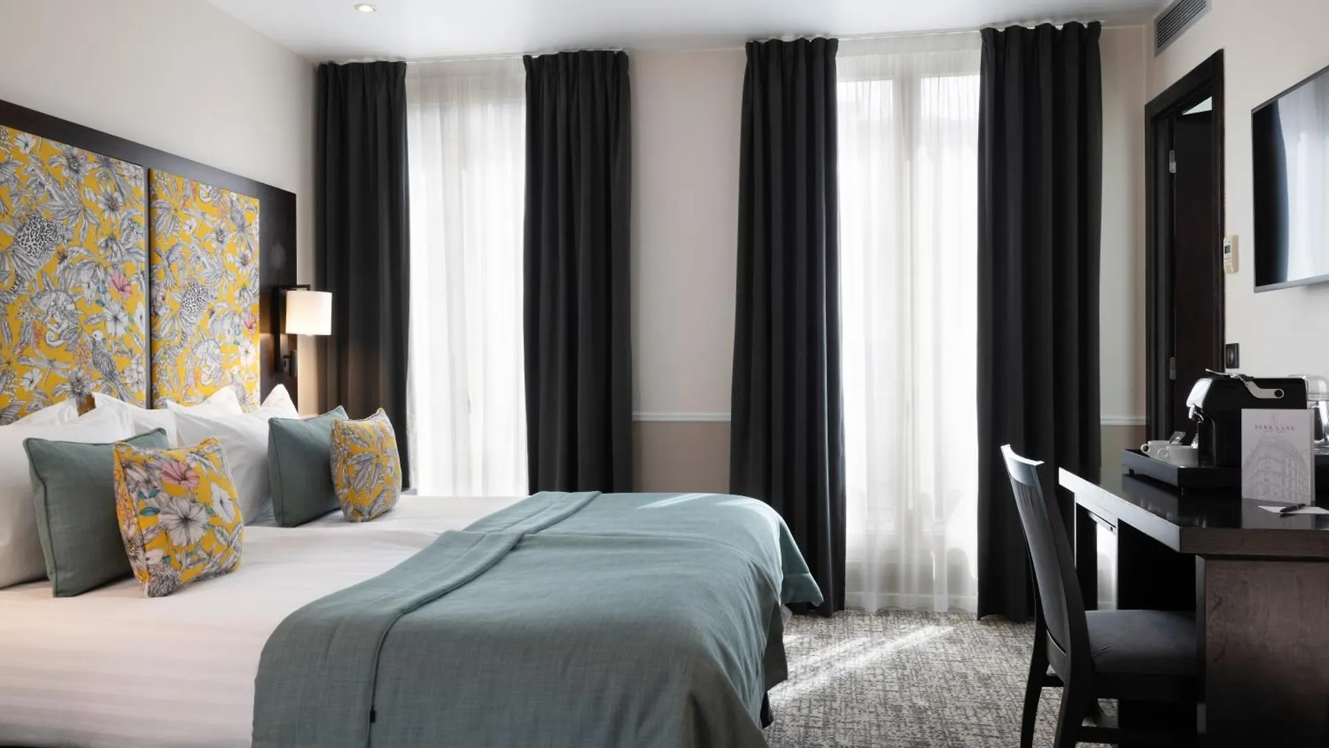 Park Lane Hotel